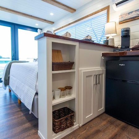New The Lone Star Shipping Container Villa Fredericksburg Dış mekan fotoğraf